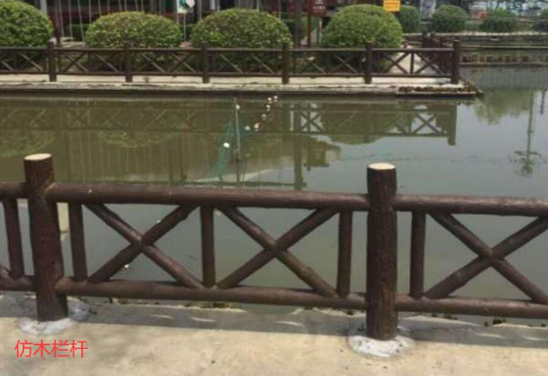 广州防腐景观仿木栅栏安装 上海煜展交通设施工程供应