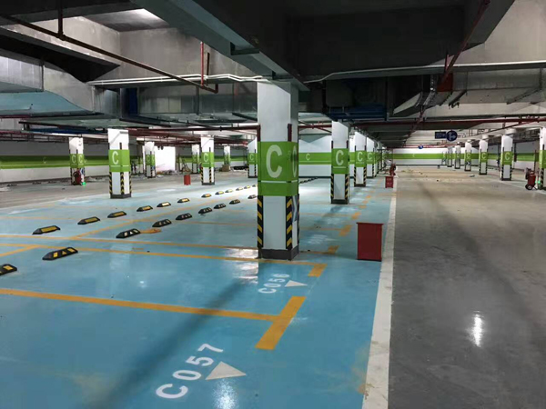 天长路边划线停车位 滁州皖通交通设施科技有限公司