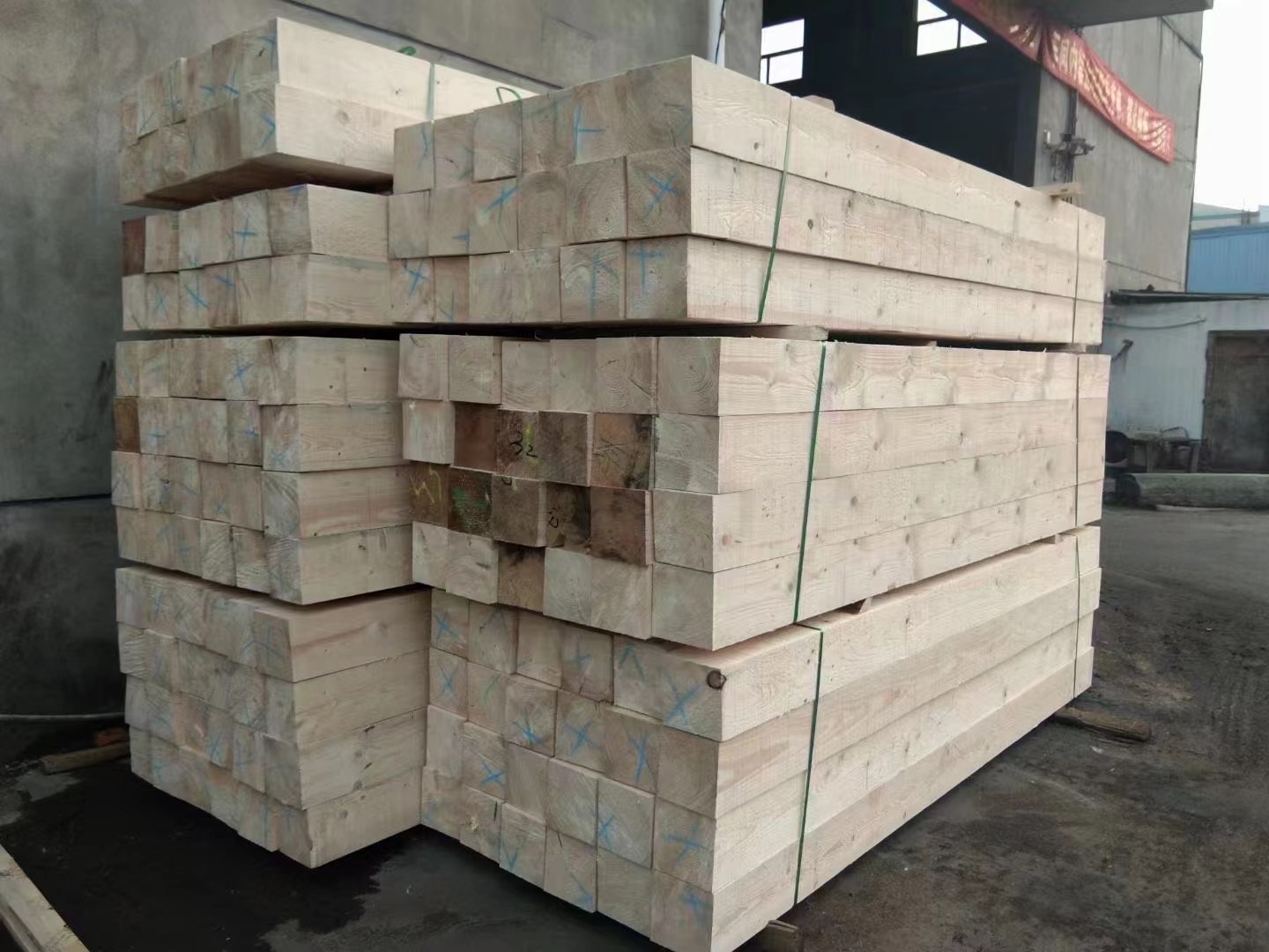 丰城市工程木方 3.5X8.5的规格花旗松木方 名和沪中木业