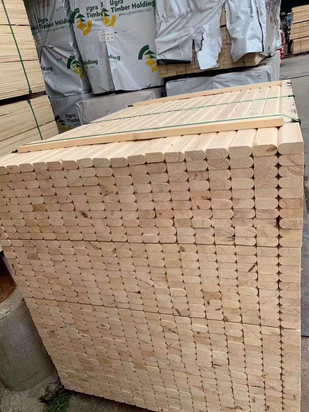 东台市木方木料 4*8规格辐射松木方 全国设厂 就近发货