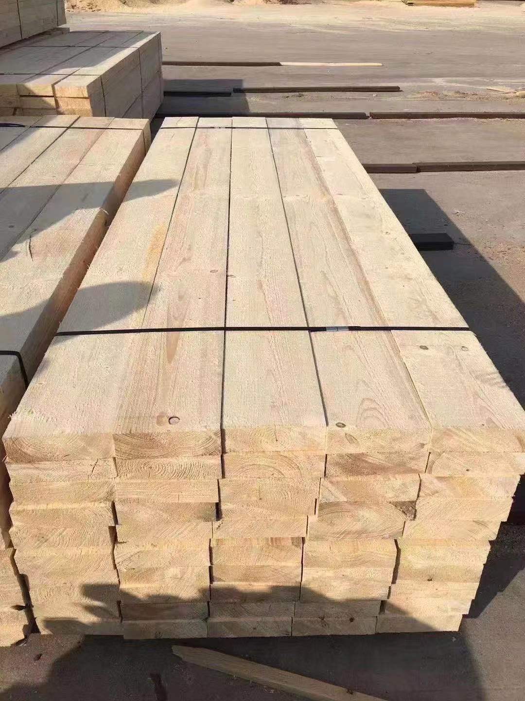 乐平市工程木方 工地工程用4米白松工地木方 全国设厂 就近发货