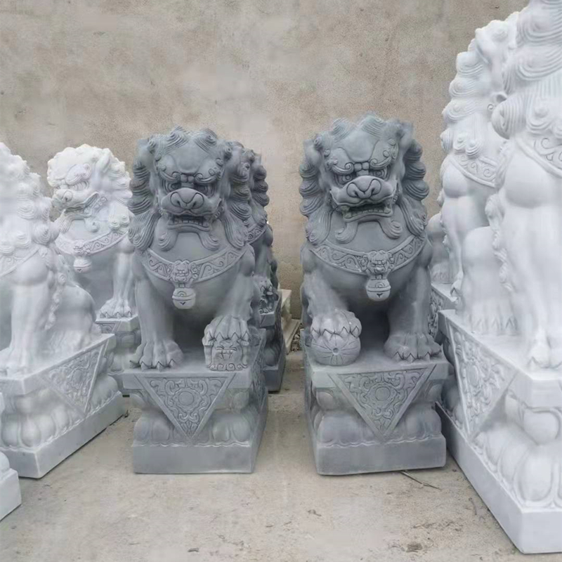 汉白玉狮子雕塑 石狮子雕刻 生产厂家