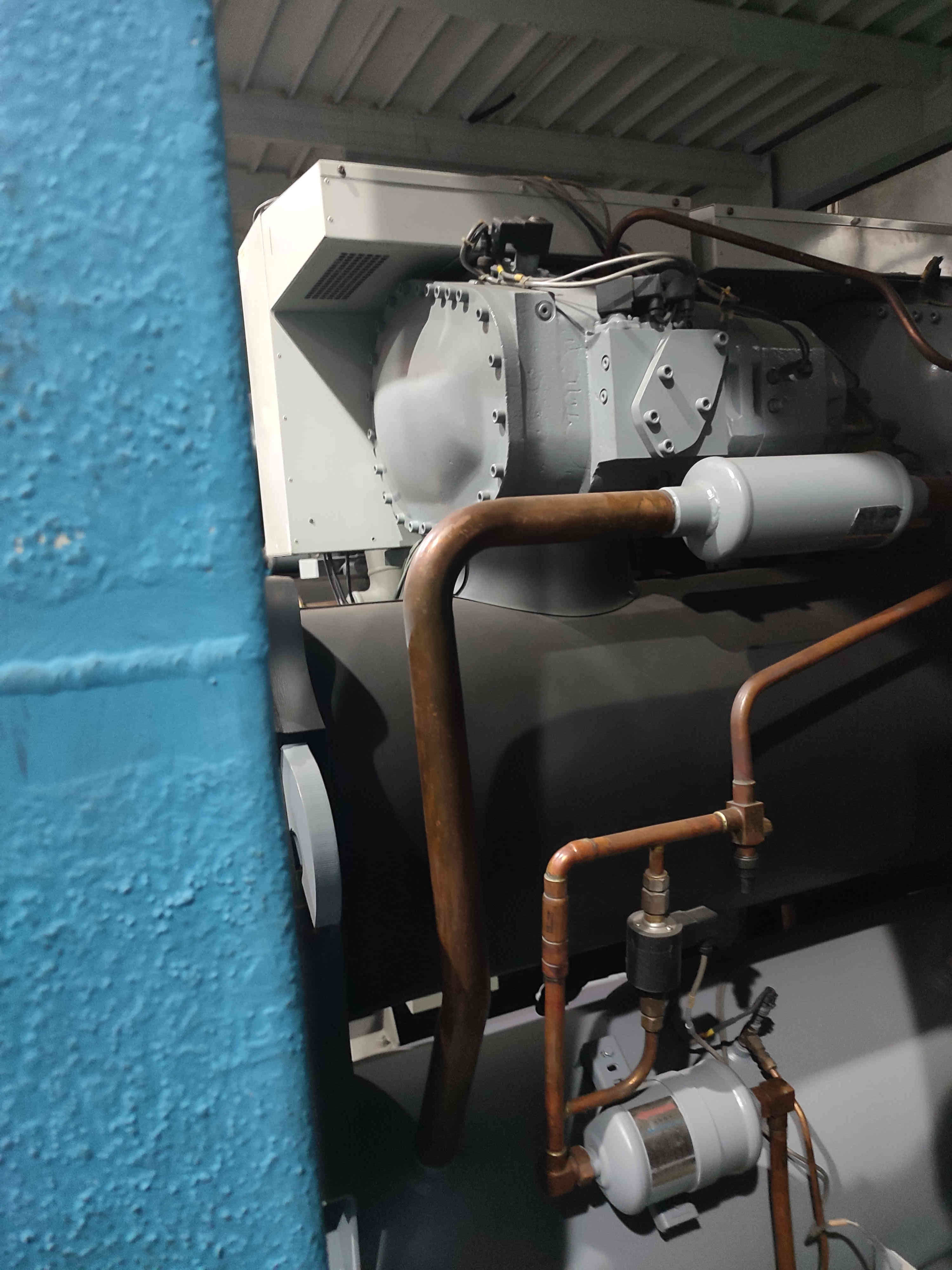 开利冷水机 - 机械设备行业资讯 - 上海意汇制冷设备安装工程有限公司