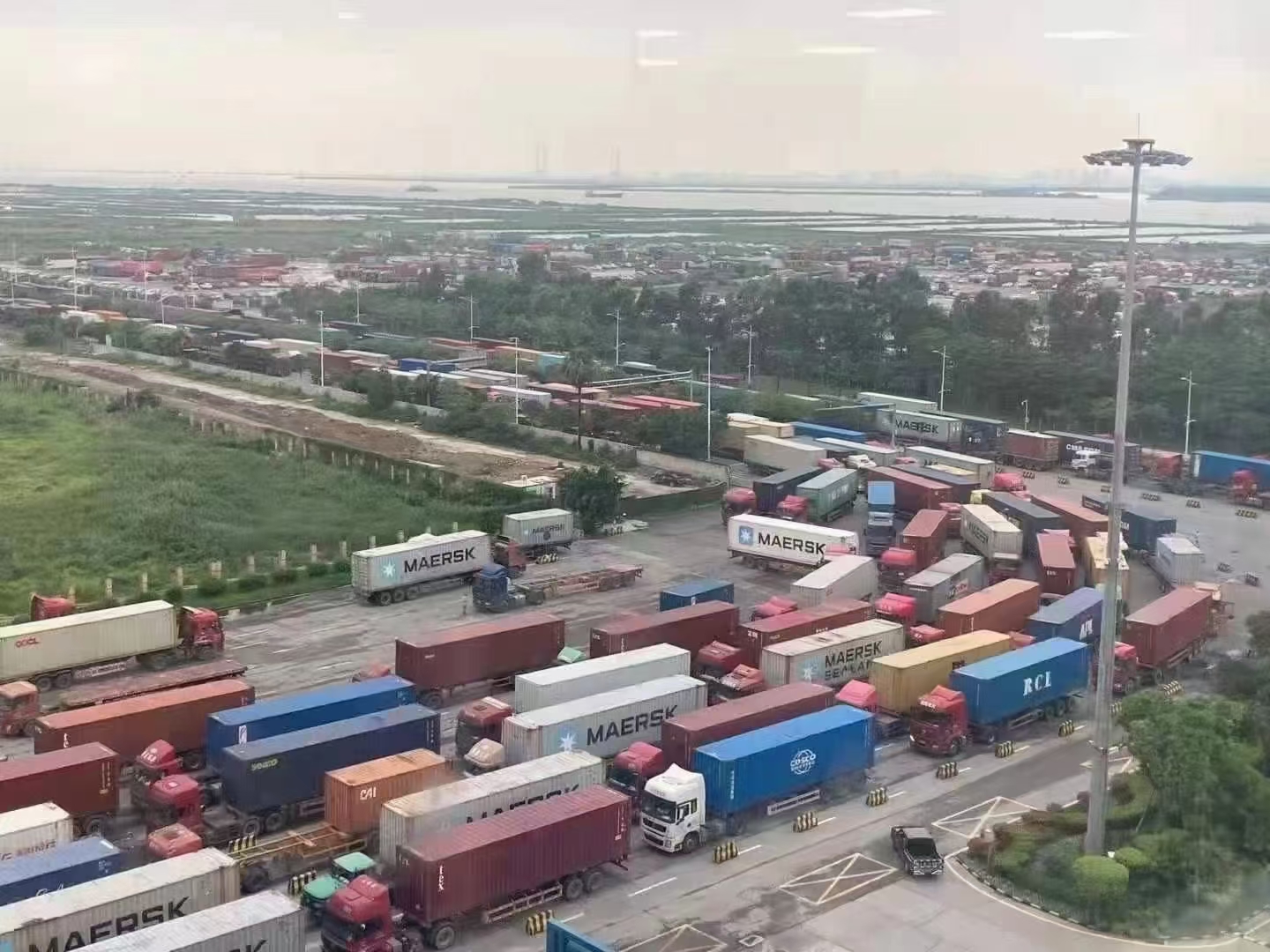 汕尾到南沙港貨柜車隊 廣州市盈億物流有限公司