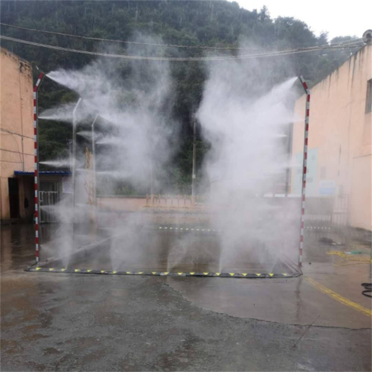 养殖场车辆喷雾消毒通道 四川养猪场圈舍喷雾消毒降温设备