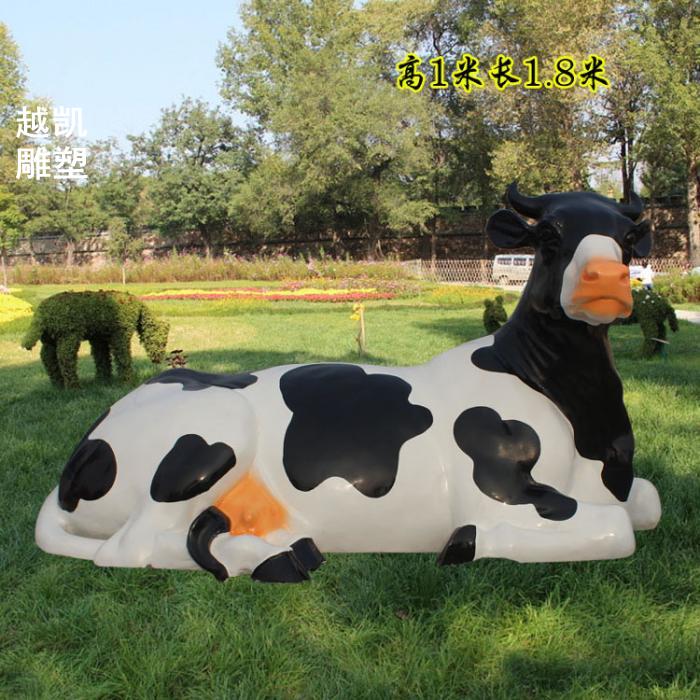 校园景观耕地牛雕塑制造 常用制作艺术耕地牛雕塑 城市摆件定制