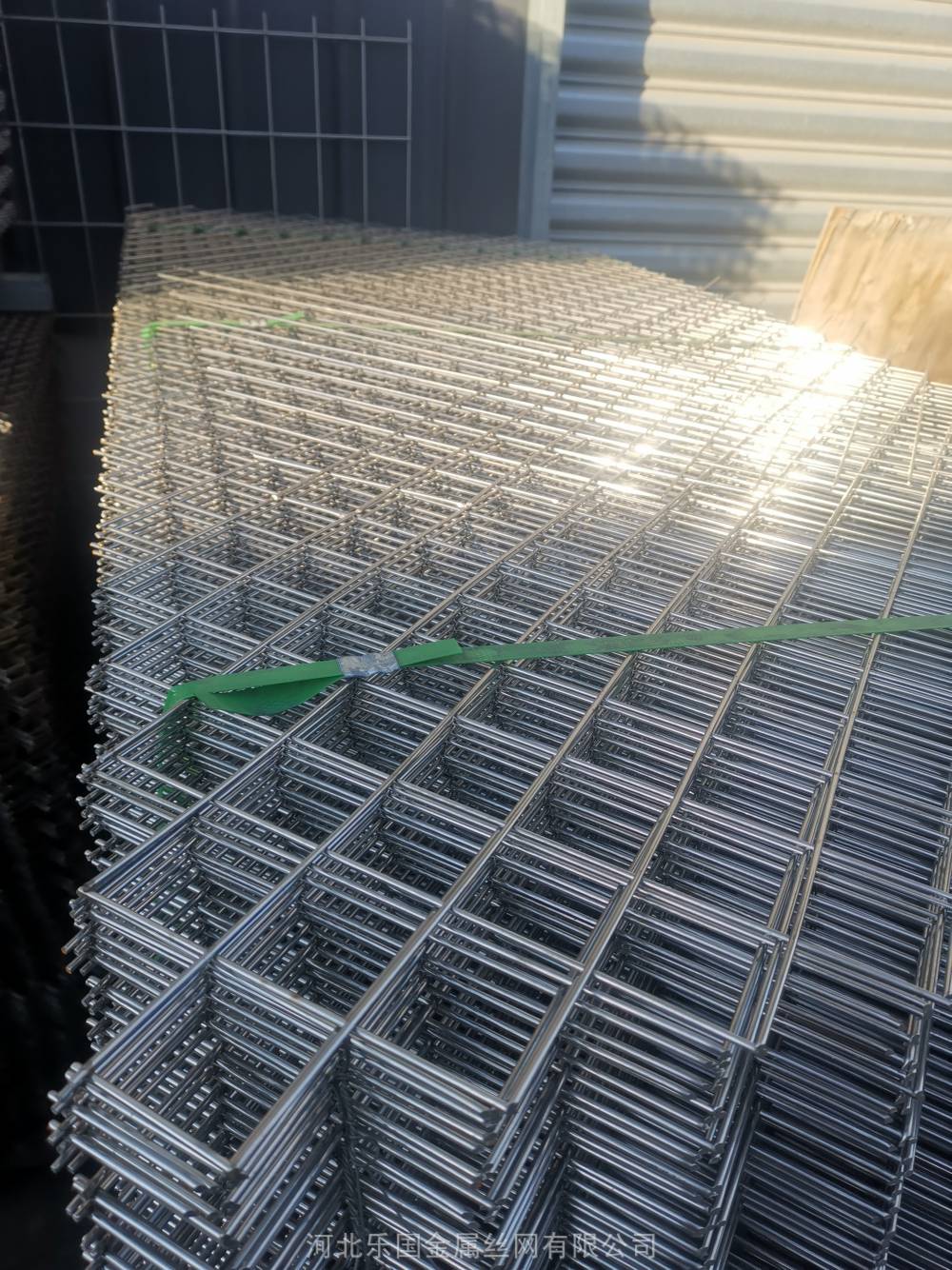 304不锈钢护栏|双边丝围栏|不锈钢网片生产厂家机械焊接技术批量生产全国发货
