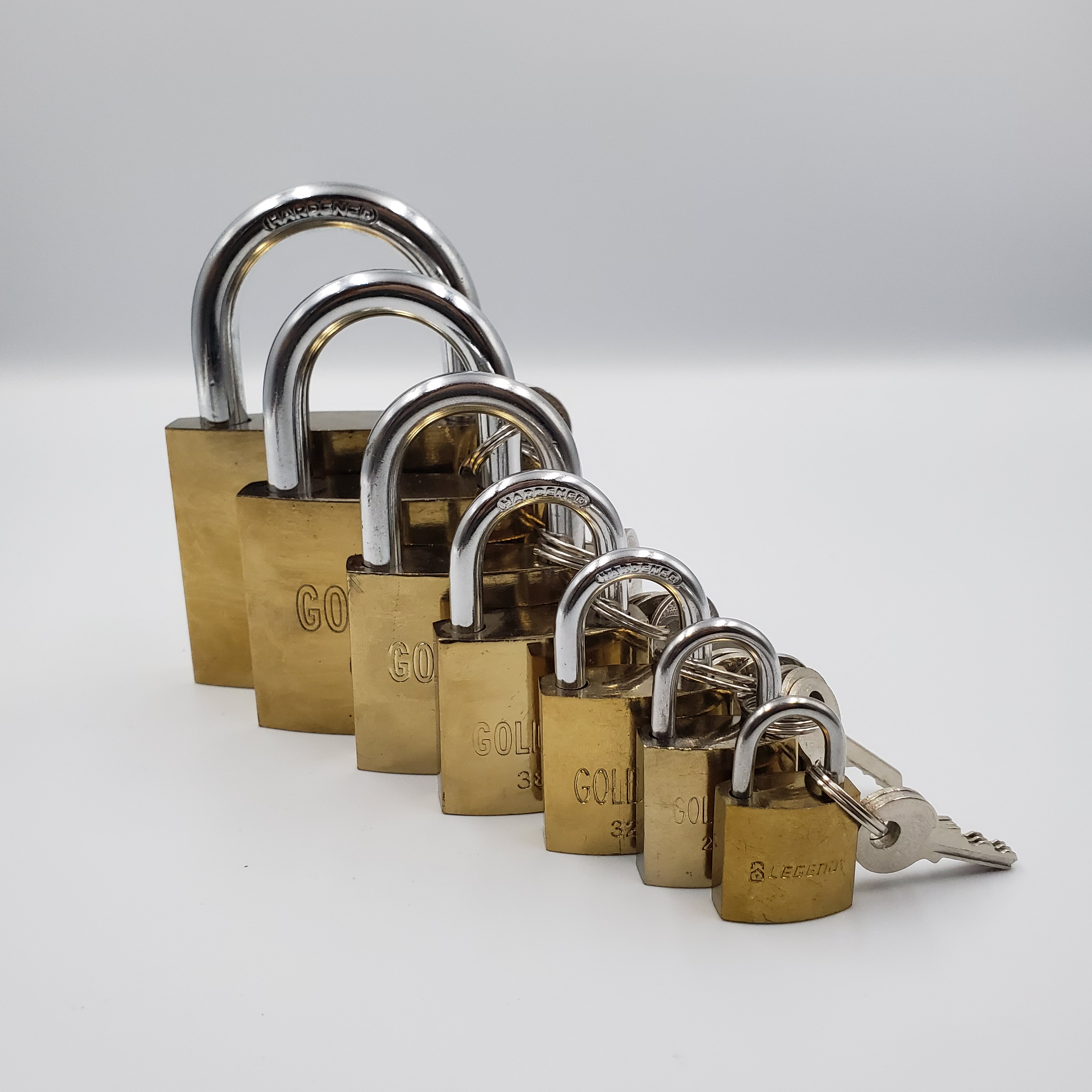 各种型号浦江工厂一字钥匙喷钛金镀钛金铁挂锁