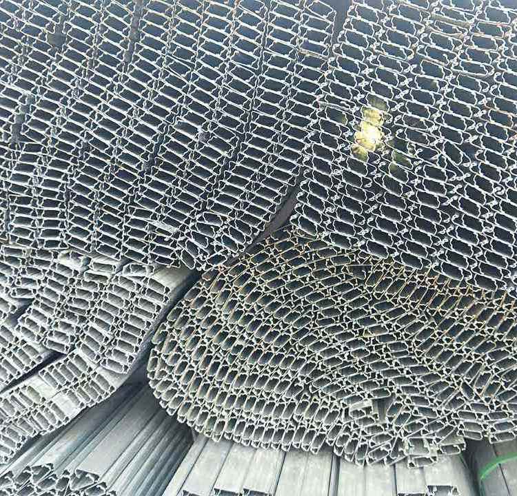 文山太阳能发电系统家用支架-光伏支架配件-热浸锌C型钢