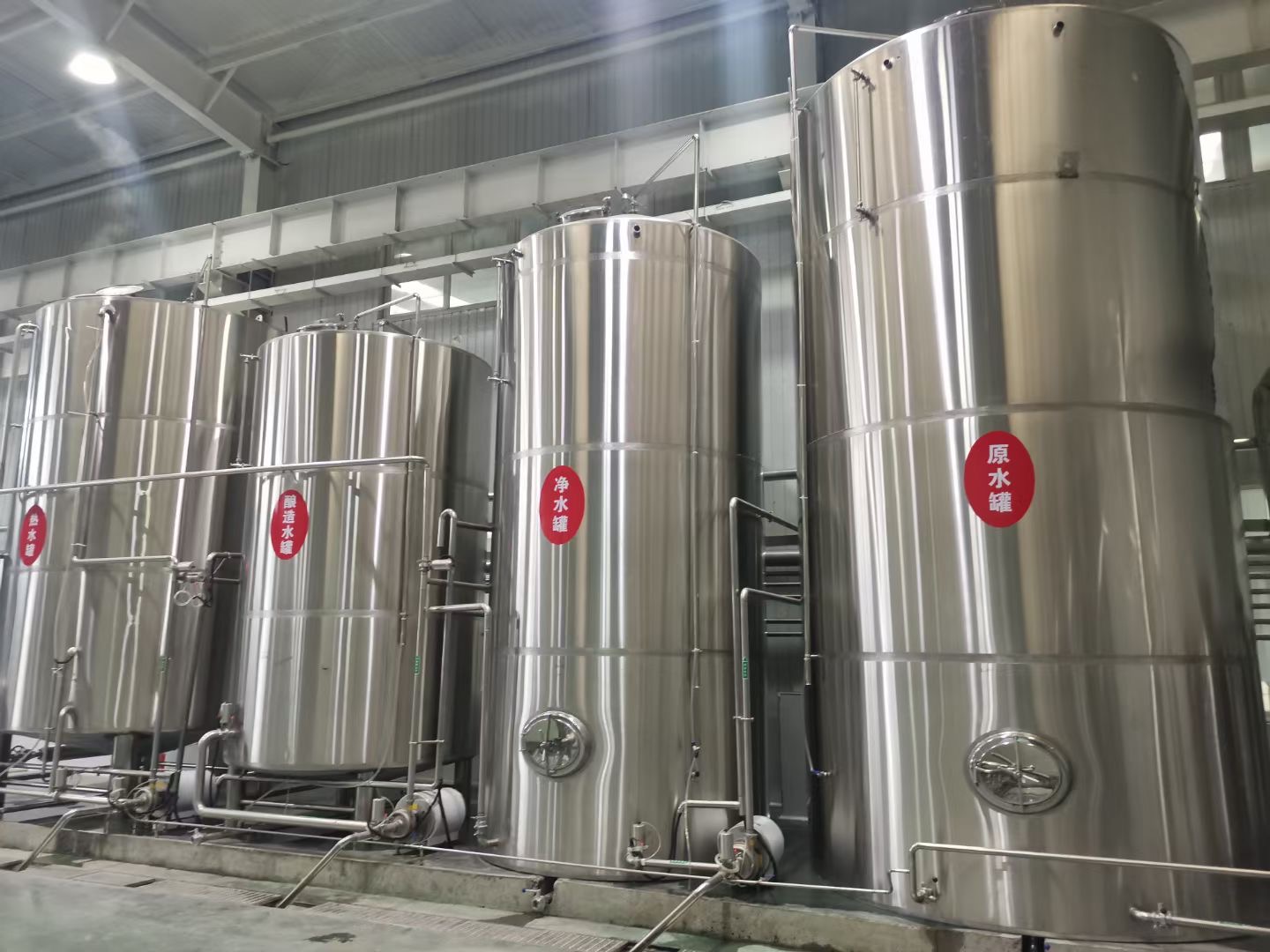 一套适合筹建啤酒厂 日产2吨高产量中小型精酿啤酒设备