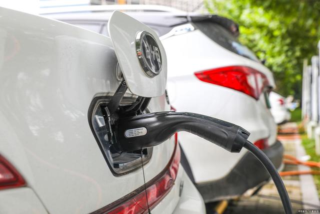 重庆慧点科技：新能源汽车充电桩的安装过程经验分享