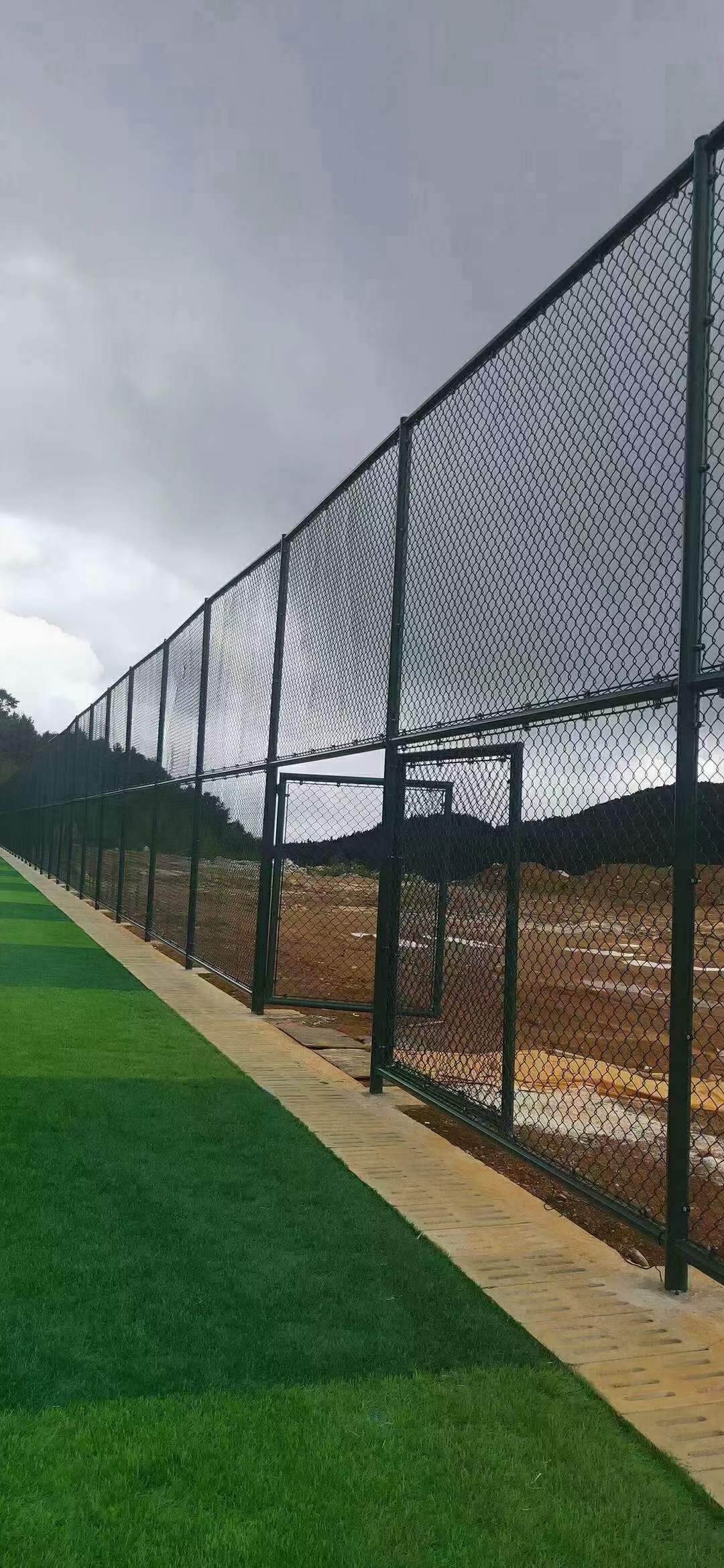 小区球场围网体育运动场围网足球场防护网生产安装