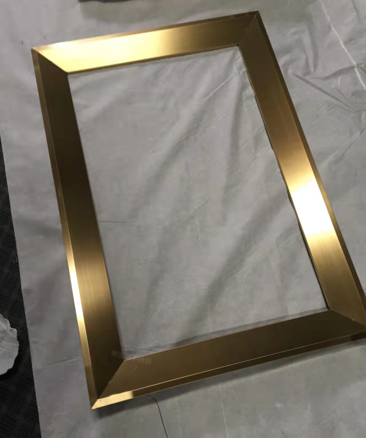 不锈钢镜框制品加工定制钛金长虹玻璃镜框隔断饰装架展