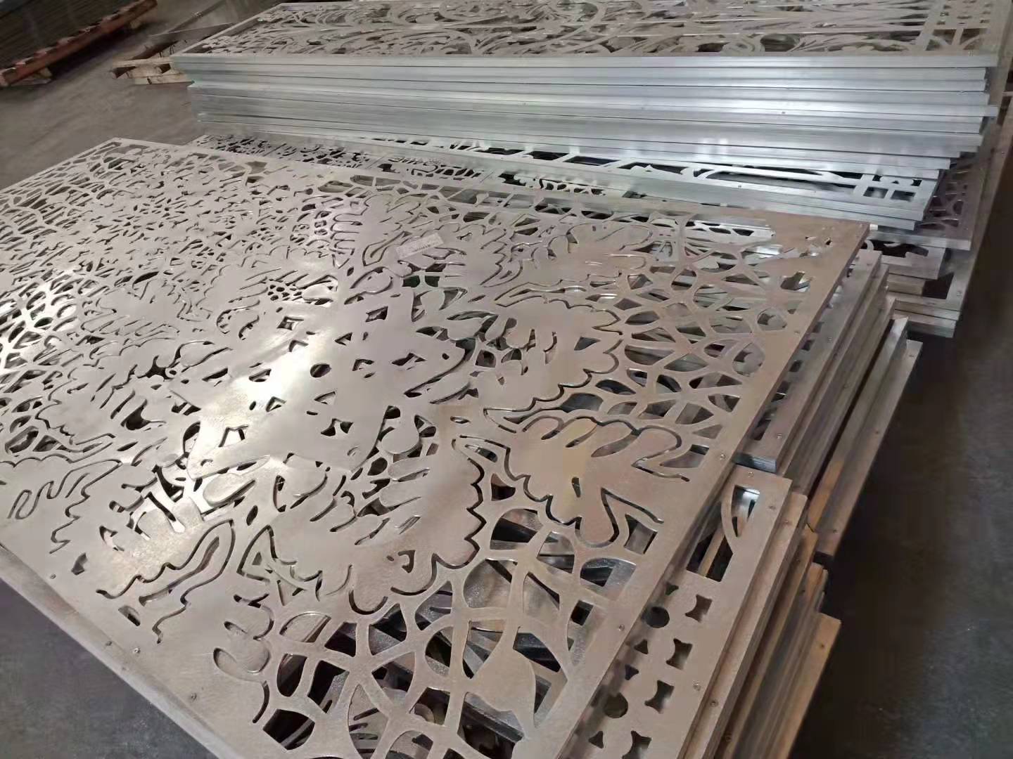 定制雕刻铝单板