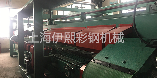 海南彩钢夹芯板复合机图片 上海伊熙彩钢机械供应