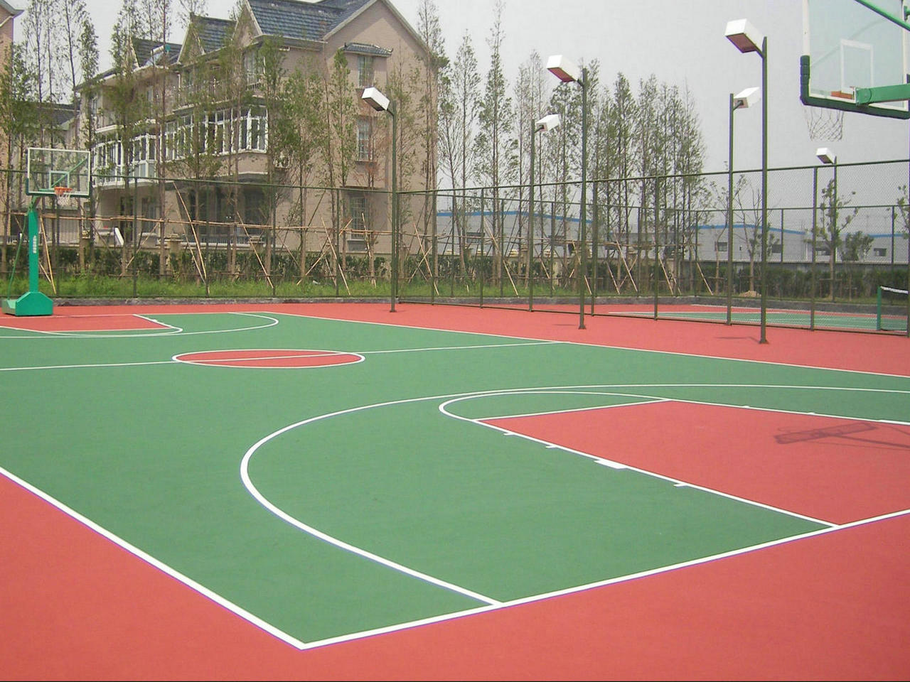 球场地坪漆，篮球场地坪漆，羽毛球场漆，威子水性涂料