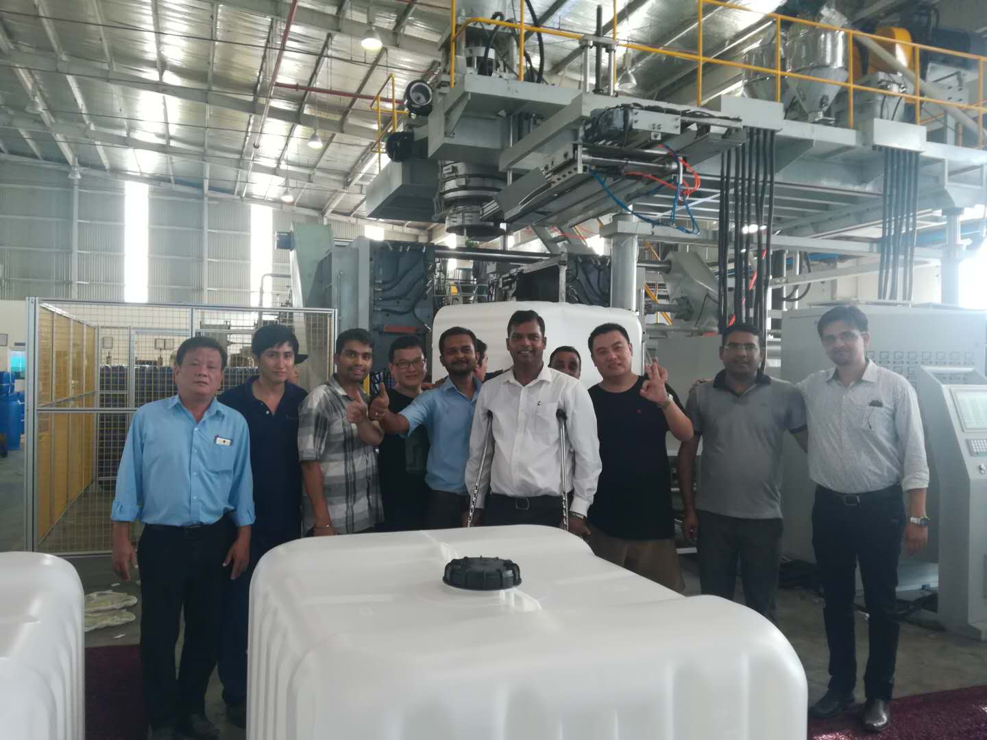 宁夏地区化工IBC化工吨桶生产设备现货供应