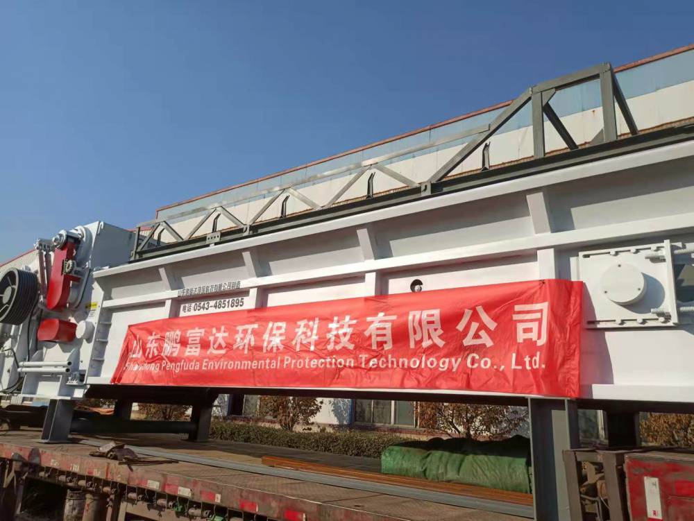 綜合破碎機安徽，移動折疊輪胎綜合破碎機1400，山東綜合破碎機