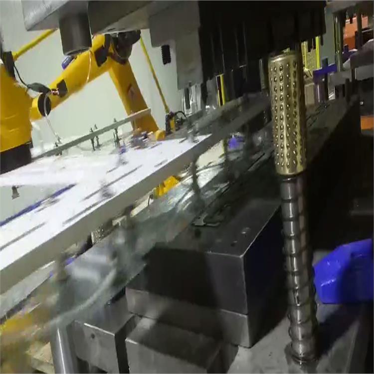 惠州自动化冲压机器人图片 冲压机械手