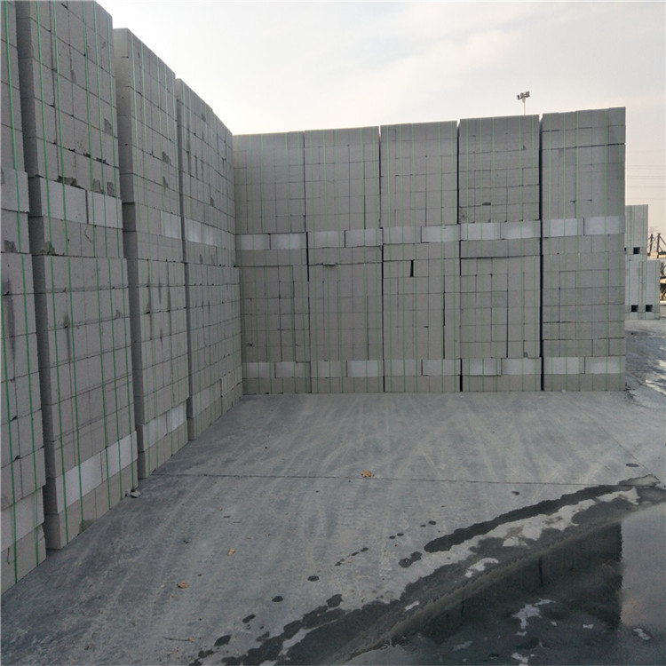 台前MU15小青砖 / 煤灰轻质砖 / 砌块生产厂家