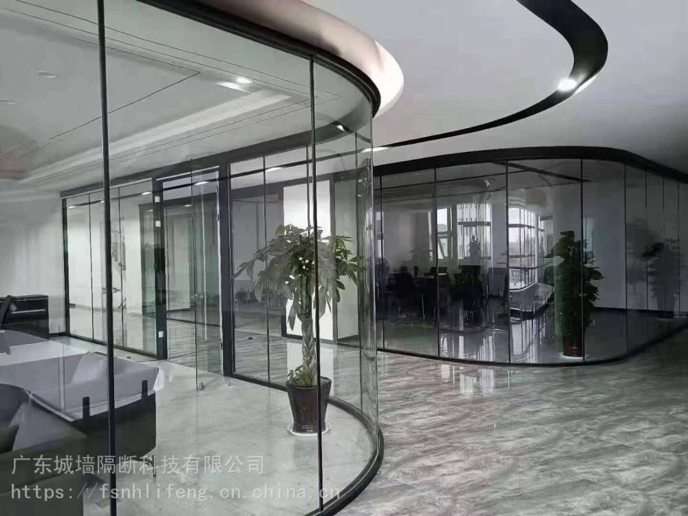 中国香港办公室玻璃隔断双层玻璃隔断百叶成品隔断办公室玻璃隔断双层玻璃隔断百叶成品隔断中国香港