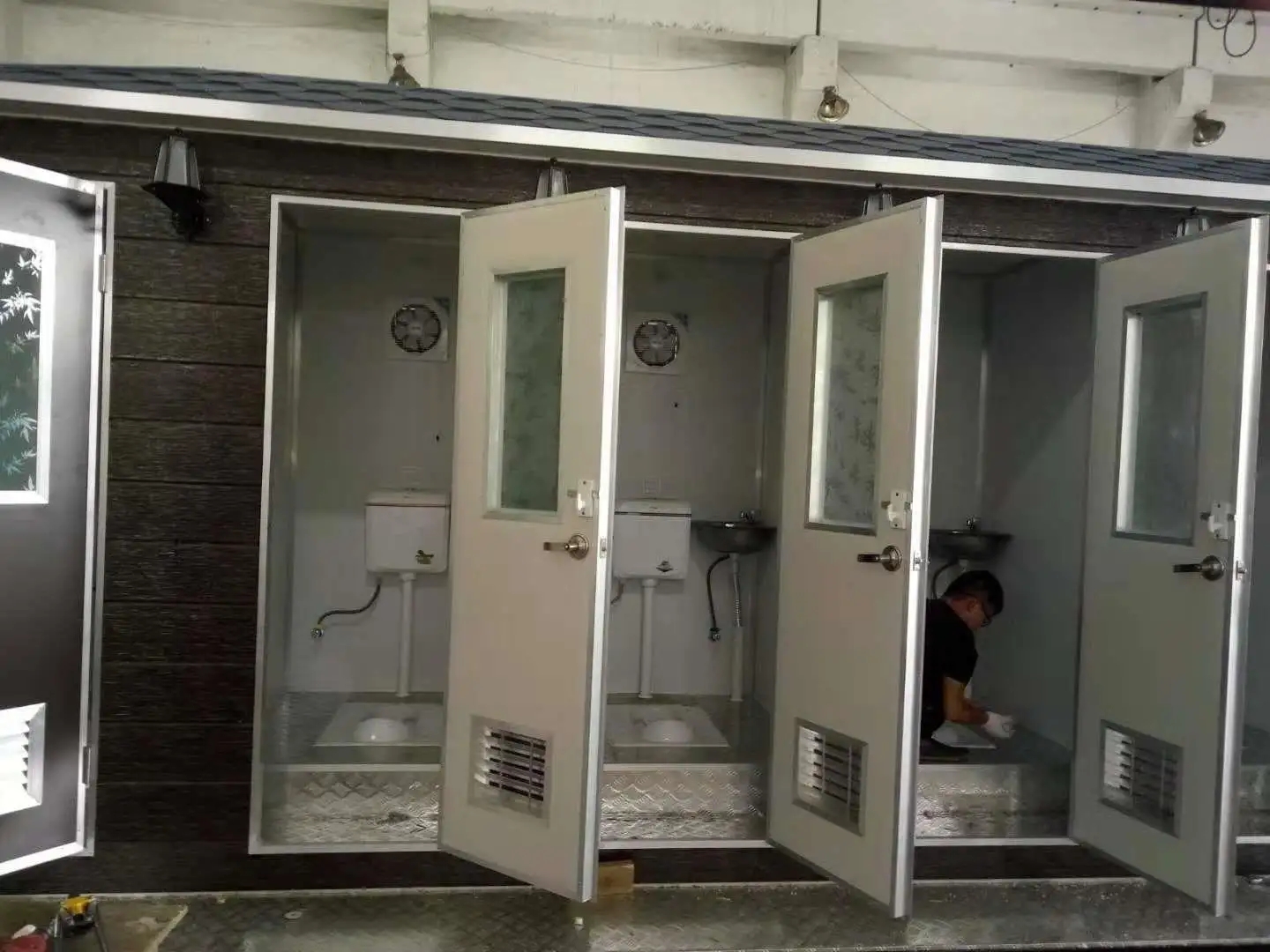 忠县集装箱厕所厂家批发 智慧移动厕所