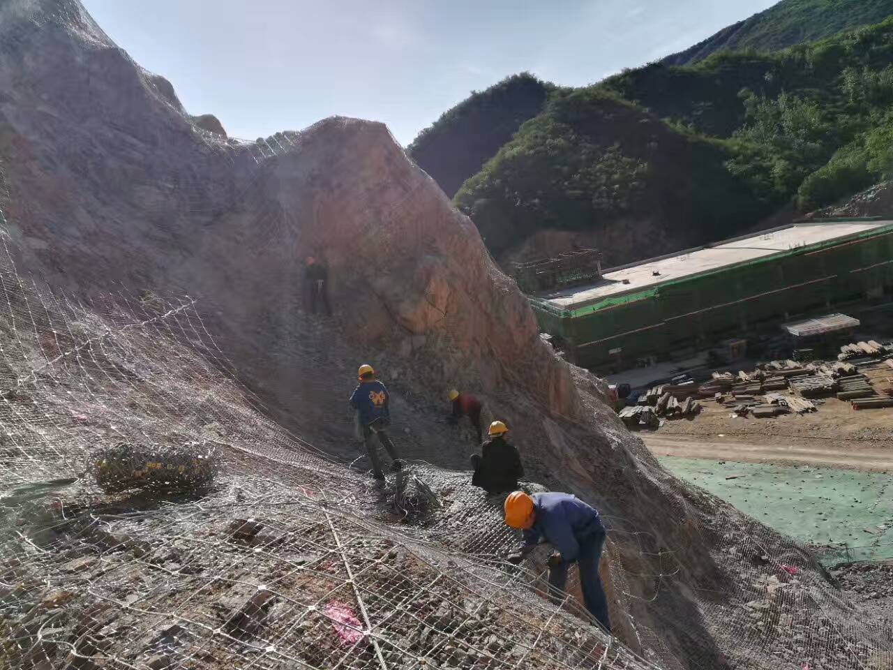 矿山防护网，重庆矿山边坡防护网，护坡网多少钱1米