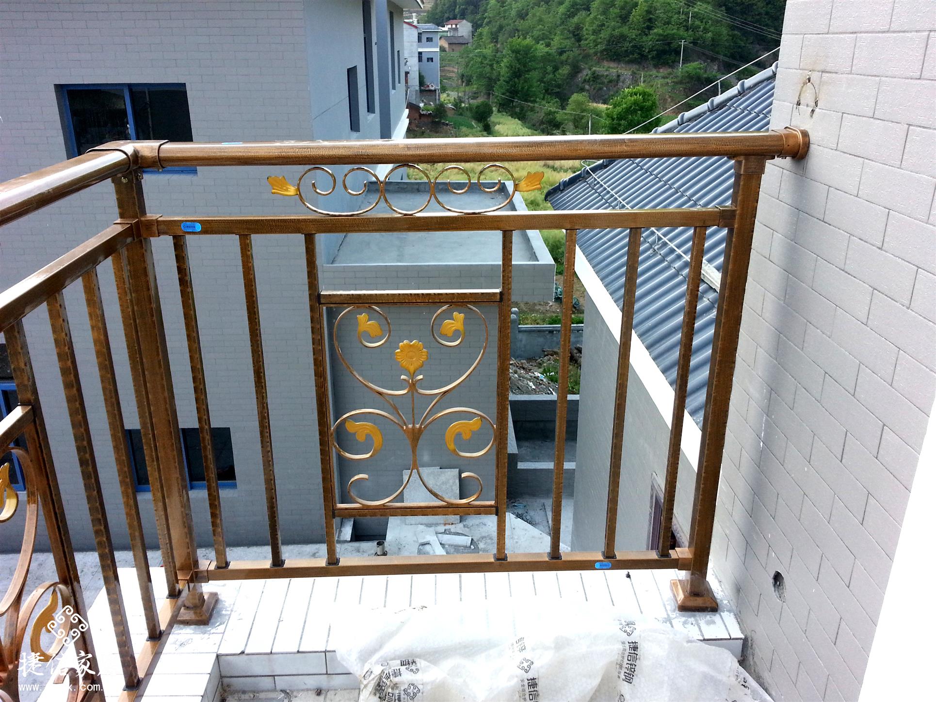 郴州锌钢阳台护栏价格 锌钢阳台栏杆