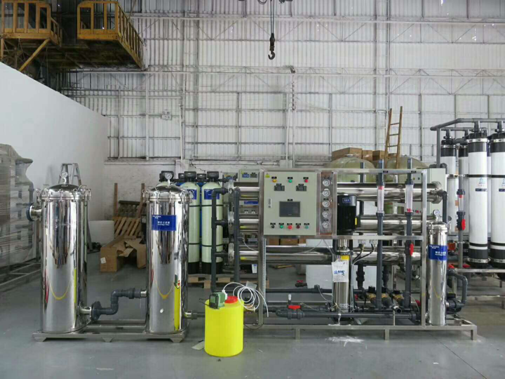 佛山化工厂RO反渗透2吨纯水设备价格-佛山水处理设备厂家