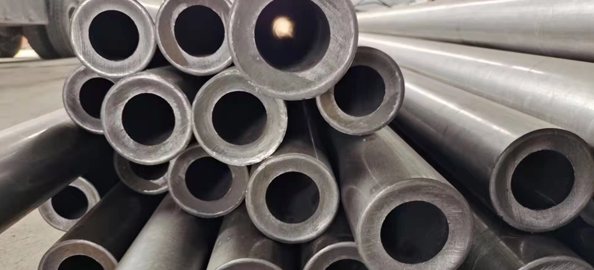 泰州12cr1movG合金钢管 防腐钢管 热扩生产线