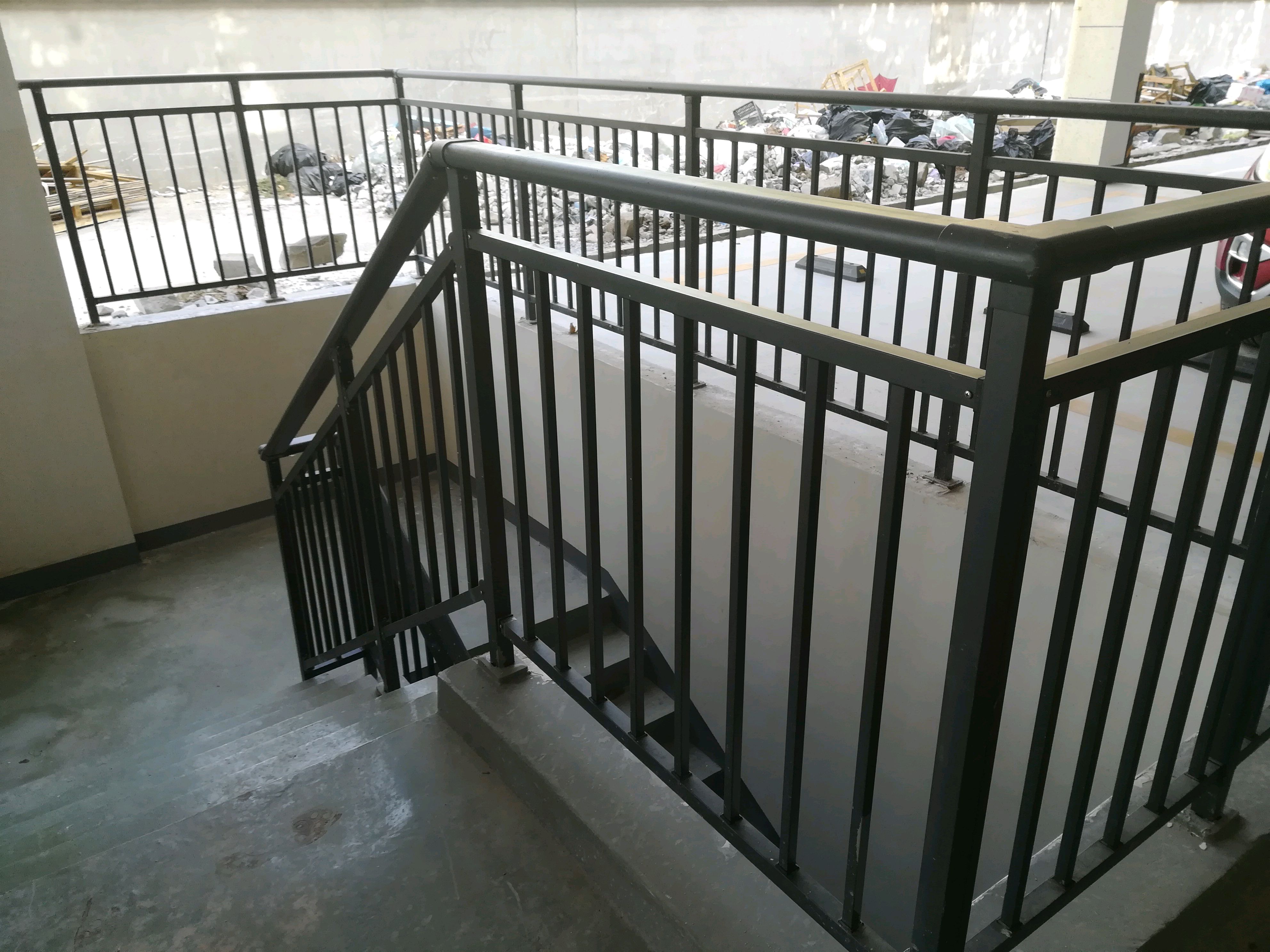 拼接式锌钢楼梯扶手定制厂家 湖南锌钢护栏材料厂家