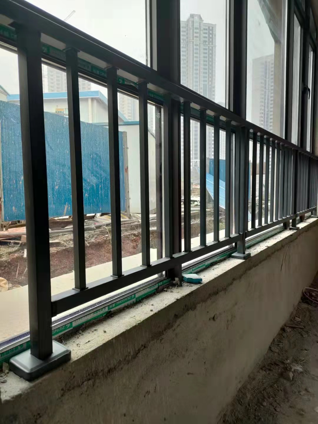 惠州锌钢护栏护窗栏杆 专注生产销售交通安全设施