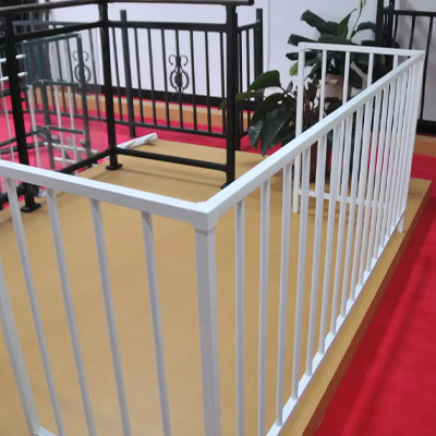 杨林锌钢阳台护栏改造-锌钢阳台护栏安装方法-新劲宏