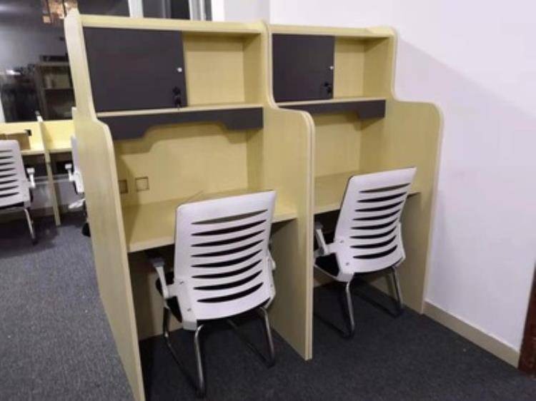 三门峡考研班学生用隔离桌椅定做众思创家具