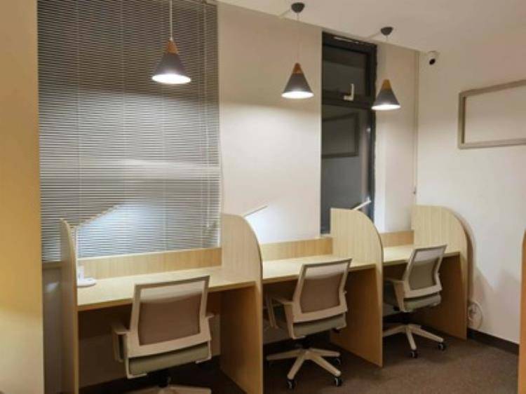 新乡大学学生用封闭式学习桌椅定做众思创家具