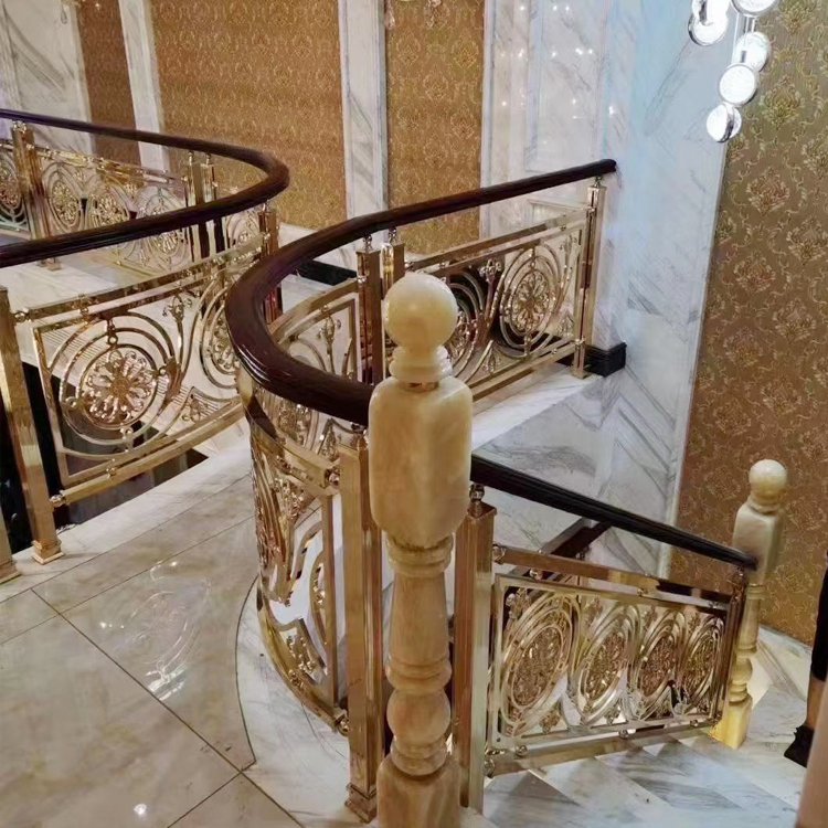 景泰酒店旋转沙金铜楼梯扶手设计美轮美奂