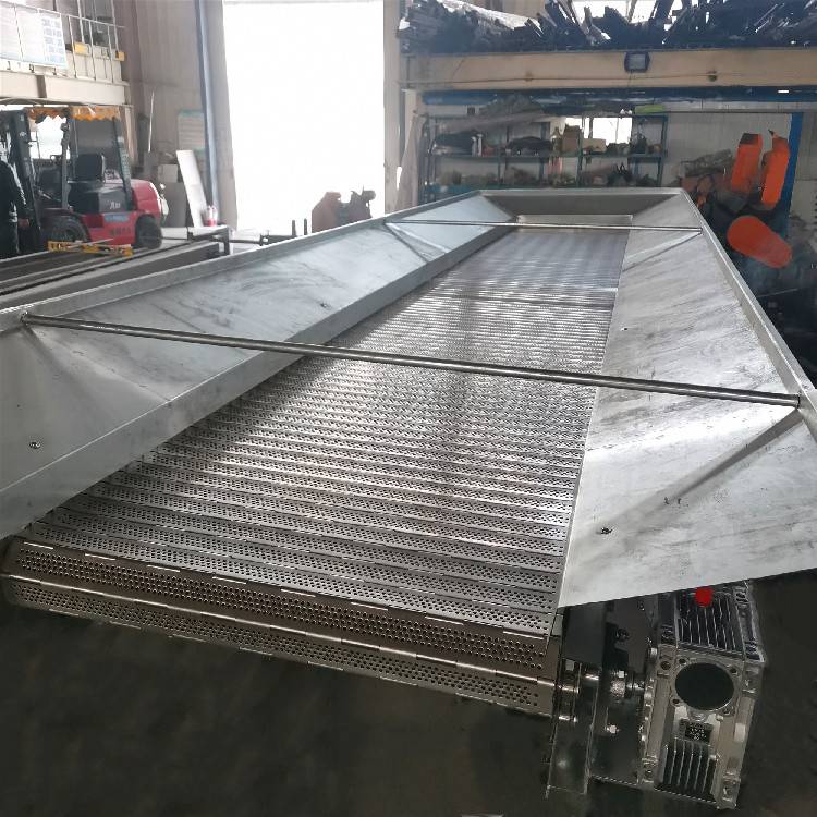 正德输送煤炭渣链板 带挡板链板输送机 碳钢重型输送链板线