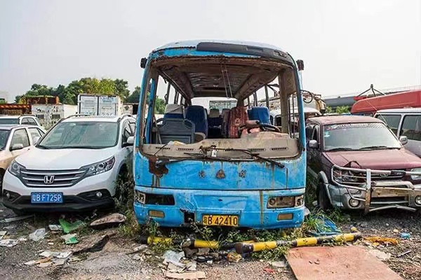 南沙区回收报废工程车 大量回收报废车