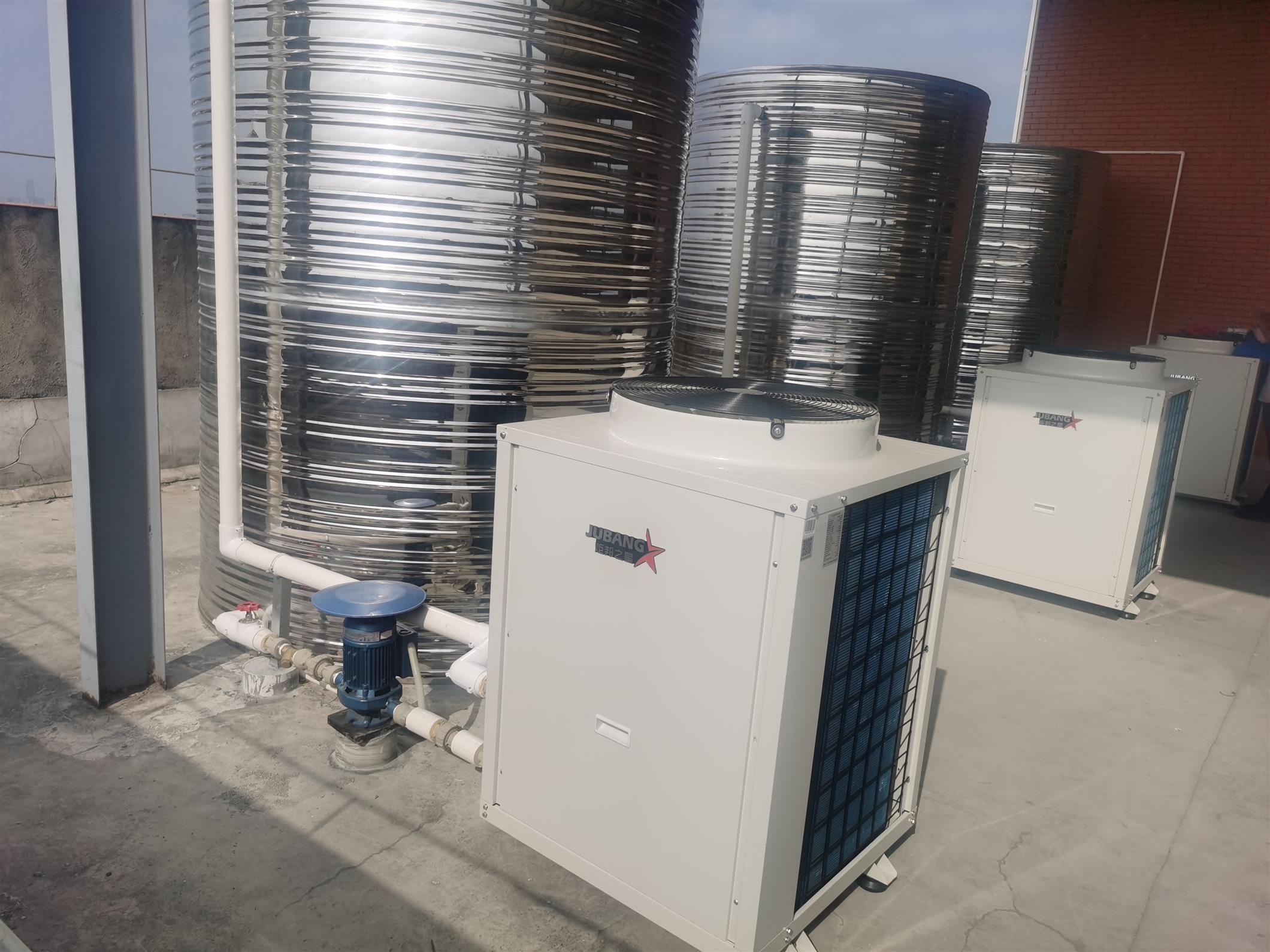 空气能热泵热水器工程 空气能空气空气能热水工程 大量热水工程供应项目