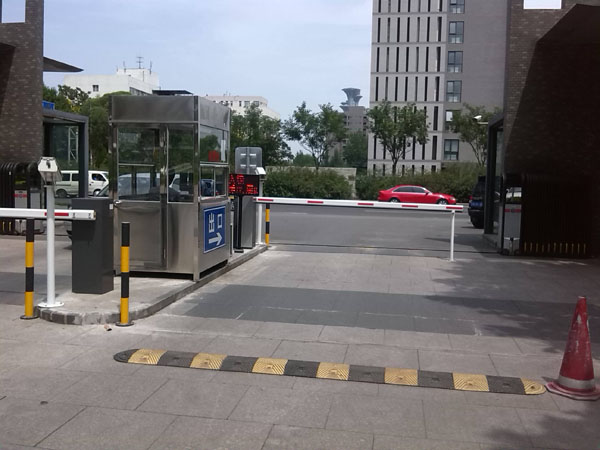 蚌埠停车场车牌识别系统设备厂家