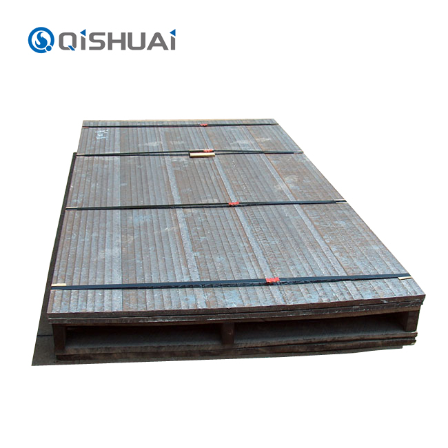 山东齐帅专业生产堆焊耐磨衬板丨碳化铬耐磨合金板