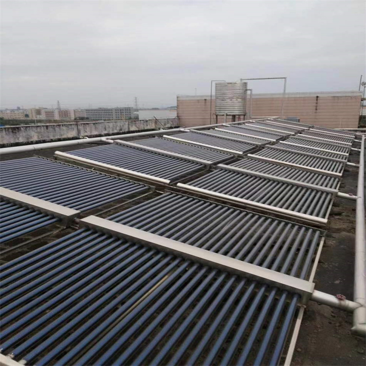 太阳能工厂热水工程 平板式集热太阳能热水器 安全节能环保