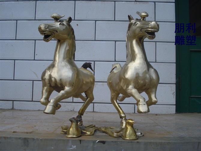 广场飞马雕塑形象 构件飞马雕塑 镜面动物效果