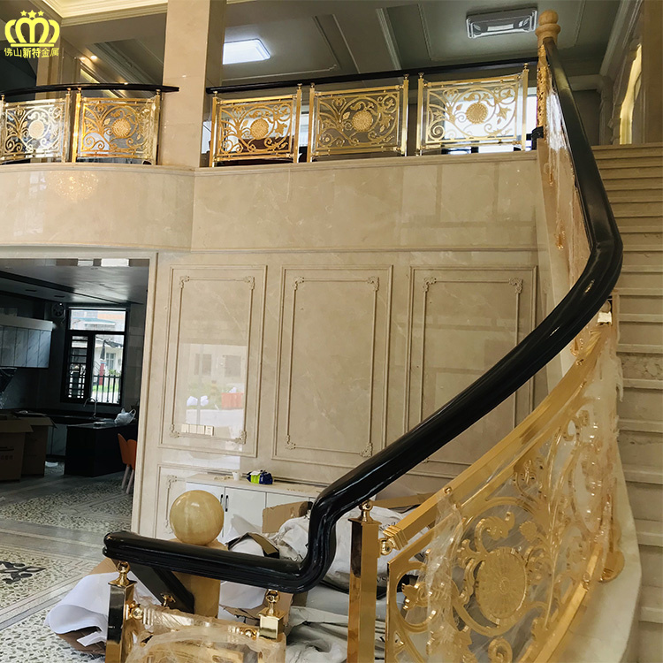 北京豪华黄铜雕花楼梯测量 内侧光滑