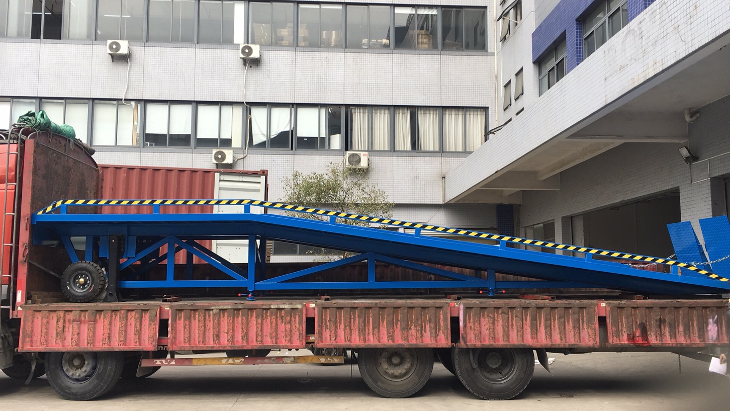 供应深圳集装箱卸货台 10吨12米叉车爬坡平台哪里有卖