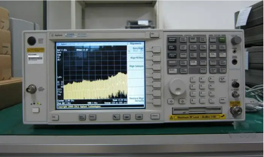keysight【是德科技】E4447A PSA 频谱分析仪，3 Hz 至 42.98 GHz