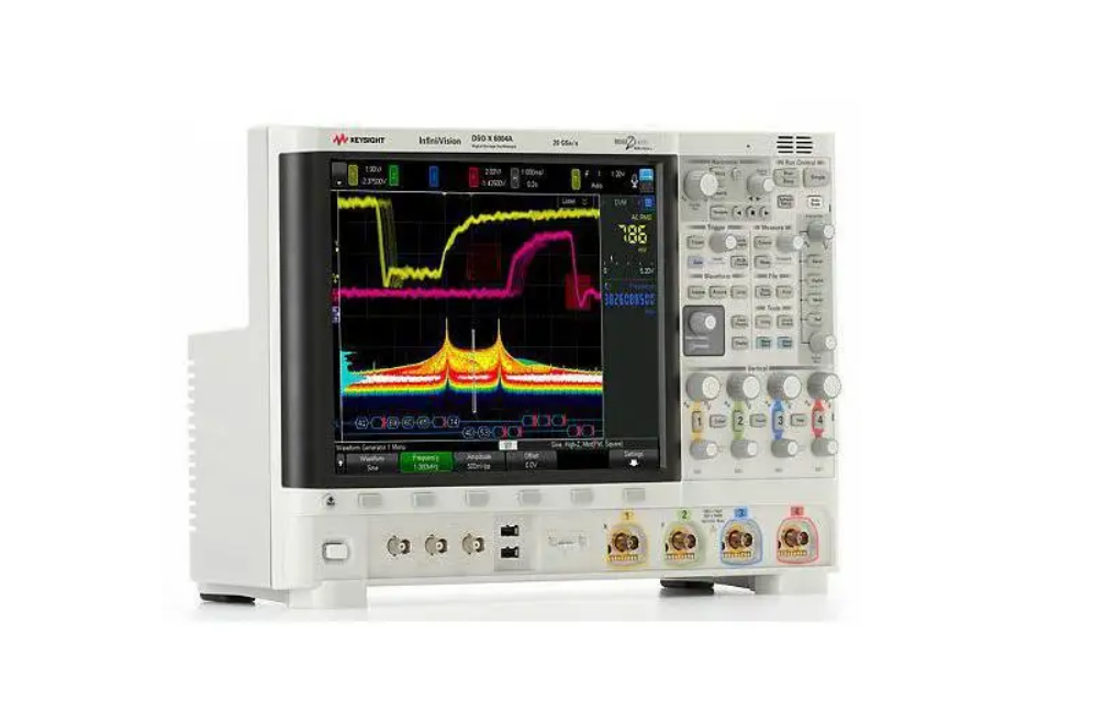 MSOX6004A 混合信號示波器：1 GHz 至 6 GHz，4 個模擬通道和 16 個數字通道