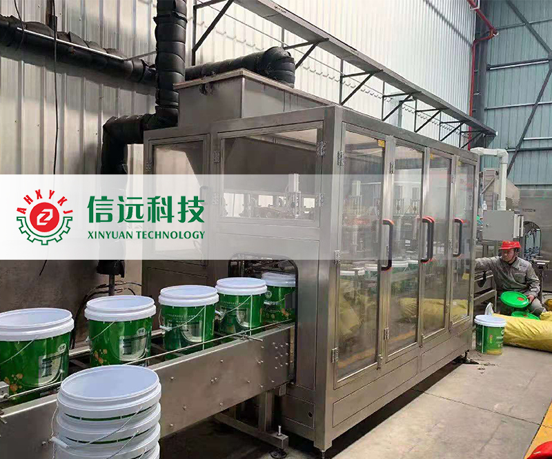 河南鄭州大桶小桶灌裝液體水溶肥生產設備廠家