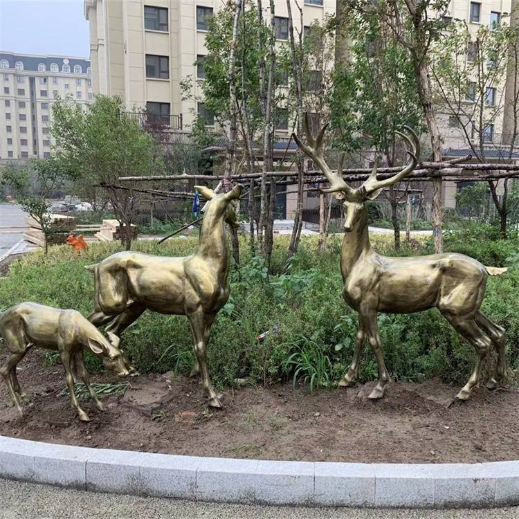 铸铜动物雕塑 玻璃钢仿真铜鹿户外小区庭院广场装饰摆件 永景园林