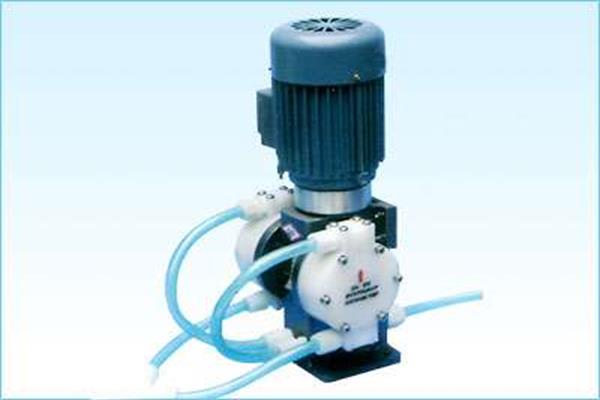 定制树脂砂固化剂泵厂--固化剂泵厂-保定通和机电